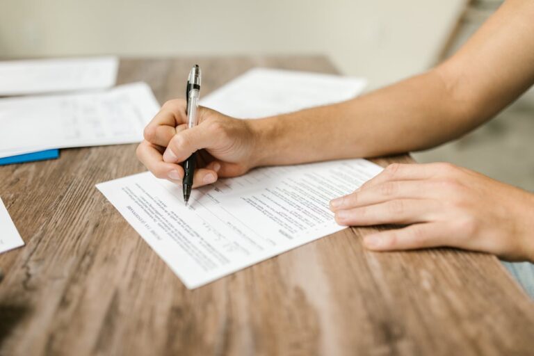 Wem muss ich meine neue Adresse nach dem Umzug mitteilen – und wo erledige ich das?